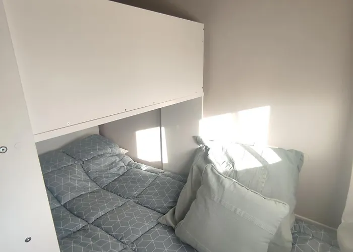 Due Passi Dal Mare *