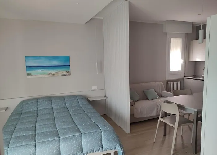 Due Passi Dal Mare Apartment *